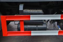 东风多利卡D9 240马力 4X2 垃圾运输车(程力牌)