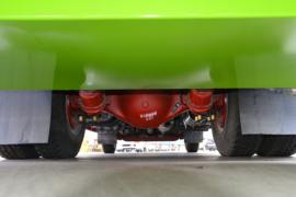 东风多利卡底盘&nbsp;垃圾运输车底盘图片