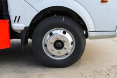 东风途逸T6 140马力 4X2 垃圾运输车(程力牌)