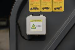 东风多利卡D9 195马力 4X2 垃圾运输车(程力牌)