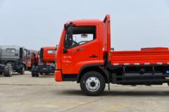 2.1米宽体驾驶室 八档变速箱 爬坡更稳定 现在到店更有优惠政策