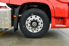 东风商用车 天龙旗舰KX 王者版 680马力 6X4 AMT自动档牵引车(液缓)
