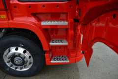 东风商用车 天龙旗舰KX 嵘耀版 570马力 6X4 LNG自动档牵引车(液缓)