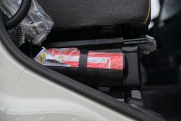 ��������KL 12.9L LNG 520���� 6X4 ����12�� AMT�Զ��� Σ��Ʒǣ����ͼƬ