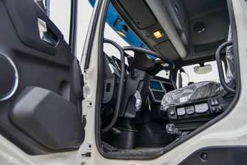 ��������KL 12.9L LNG 520���� 6X4 ����12�� AMT�Զ��� Σ��Ʒǣ����ͼƬ