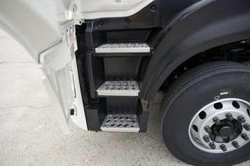 ��������KL 12.9L LNG 520���� 6X4 ����12�� AMT�Զ��� Σ��Ʒǣ����ͼƬ