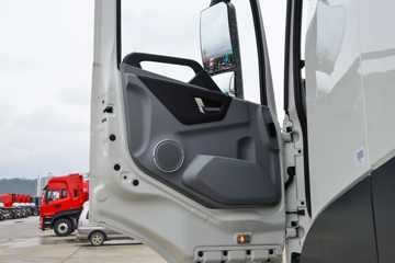 ��������KL 12.9L LNG 520���� 6X4 ����12�� AMT�Զ��� Σ��Ʒǣ����ͼƬ