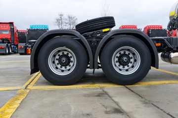 ��������KL 12.9L LNG 520���� 6X4 ����12�� AMT�Զ��� Σ��Ʒǣ����ͼƬ