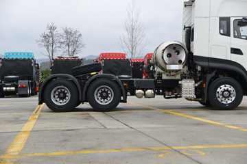 ��������KL 12.9L LNG 520���� 6X4 ����12�� AMT�Զ��� Σ��Ʒǣ����ͼƬ