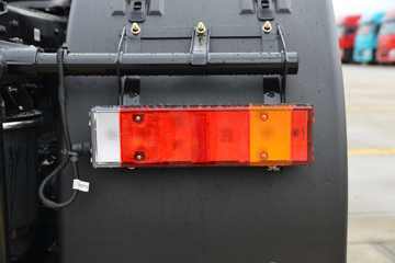 ��������KL 12.9L LNG 520���� 6X4 ����12�� AMT�Զ��� Σ��Ʒǣ����ͼƬ