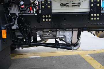 ��������KL 12.9L LNG 520���� 6X4 ����12�� AMT�Զ��� Σ��Ʒǣ����ͼƬ