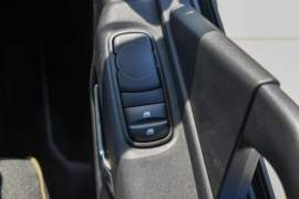 东风商用车底盘&nbsp;油罐车驾驶室图片