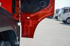 东风商用车底盘&nbsp;油罐车驾驶室图片