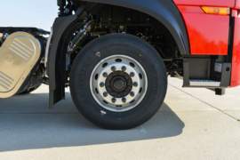 东风商用车底盘&nbsp;油罐车底盘图片