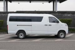 凯翼江豚E7 2025款 客运经济版 9座 纯电动轻客 开瑞50.38kWh