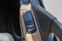 东风商用车 天锦KR 2025款 6.2L柴油 290马力 4X2 法士特8档 高顶双卧 6.8米厢式载货车