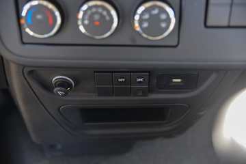 ó KR Ӣ 230 4X2 5.8ػ(ƽ)ͼƬ