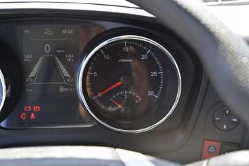 ó KR Ӣ 230 4X2 5.8ػ(ƽ)ͼƬ