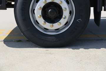 ó KR Ӣ 230 4X2 5.8ػ(ƽ) ͼƬ
