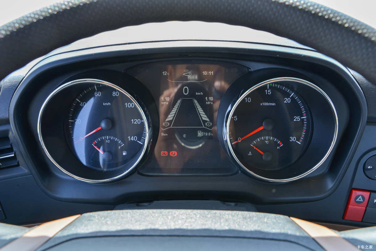 ó KR 2025 6.2L 290 4X2 ʿ8 6.8ػʻ                                               