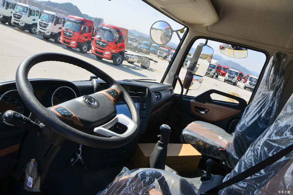 ó KR 2025 6.2L 290 4X2 ʿ8 6.8ػʻ                                               