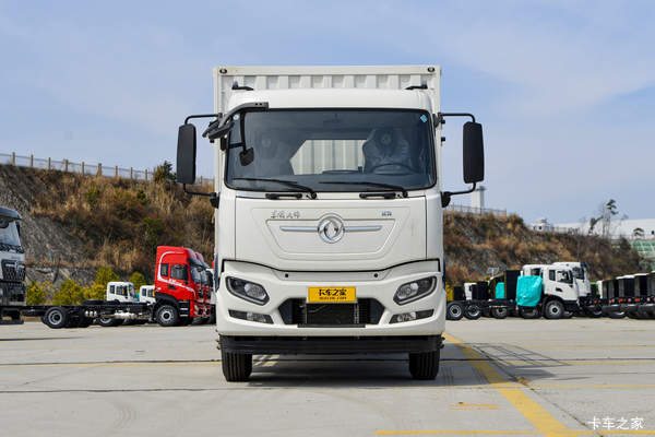 东风天锦KR 4X2 9.75米纯电动厢式载货车 宁德时代262kWh