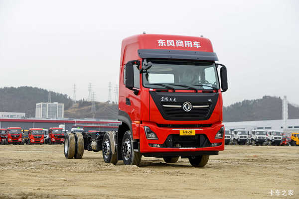 东风商用车 天龙KL 290马力 6X2 9.6米翼开启厢式载货车(高顶)