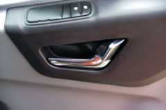 东风商用车 天龙KL 290马力 6X2 9.6米翼开启厢式载货车(高顶)