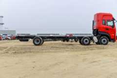 东风商用车 天龙KL 290马力 6X2 9.6米翼开启厢式载货车(高顶)