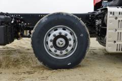 东风商用车 天龙旗舰KX 王者版 560马力 8X4 9.4米仓栅式载货车