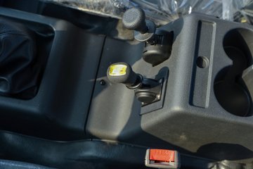 ����ʮͨ ��� ���ʰ� 270���� 8X2 7.6����ж��(��߶�)ͼƬ