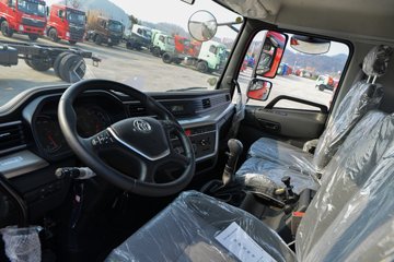 ����ʮͨ ��� ���ʰ� 270���� 8X2 7.6����ж��(��߶�)ͼƬ