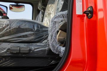 ����ʮͨ ��� ���ʰ� 270���� 8X2 7.6����ж��(��߶�)ͼƬ