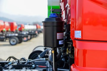 ����ʮͨ ��� ���ʰ� 270���� 8X2 7.6����ж��(��߶�)ͼƬ