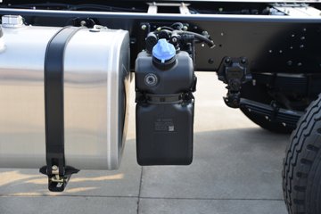 ����ʮͨ ��� ���ʰ� 270���� 8X2 7.6����ж��(��߶�)ͼƬ