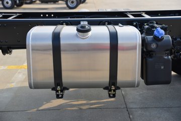 ����ʮͨ ��� ���ʰ� 270���� 8X2 7.6����ж��(��߶�)ͼƬ