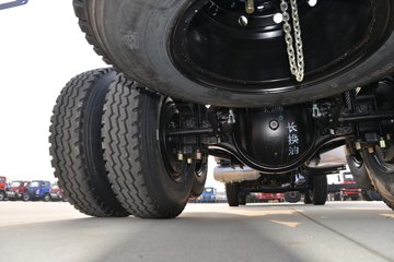 ����ʮͨ ��� ���ʰ� 270���� 8X2 7.6����ж��(��߶�)ͼƬ