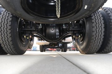 ����ʮͨ ��� ���ʰ� 270���� 8X2 7.6����ж��(��߶�)ͼƬ