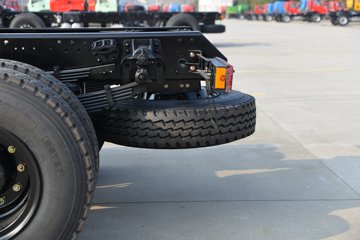 ����ʮͨ ��� ���ʰ� 270���� 8X2 7.6����ж��(��߶�)ͼƬ