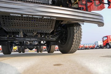 ����ʮͨ ��� ���ʰ� 270���� 8X2 7.6����ж��(��߶�)ͼƬ