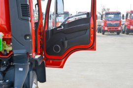 新创客&nbsp;载货车驾驶室                                               图片