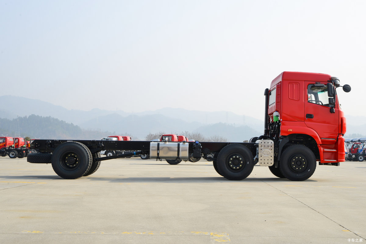ʮͨ  6.2L 270 6X2 ʿ10 6.8жۣ                                                