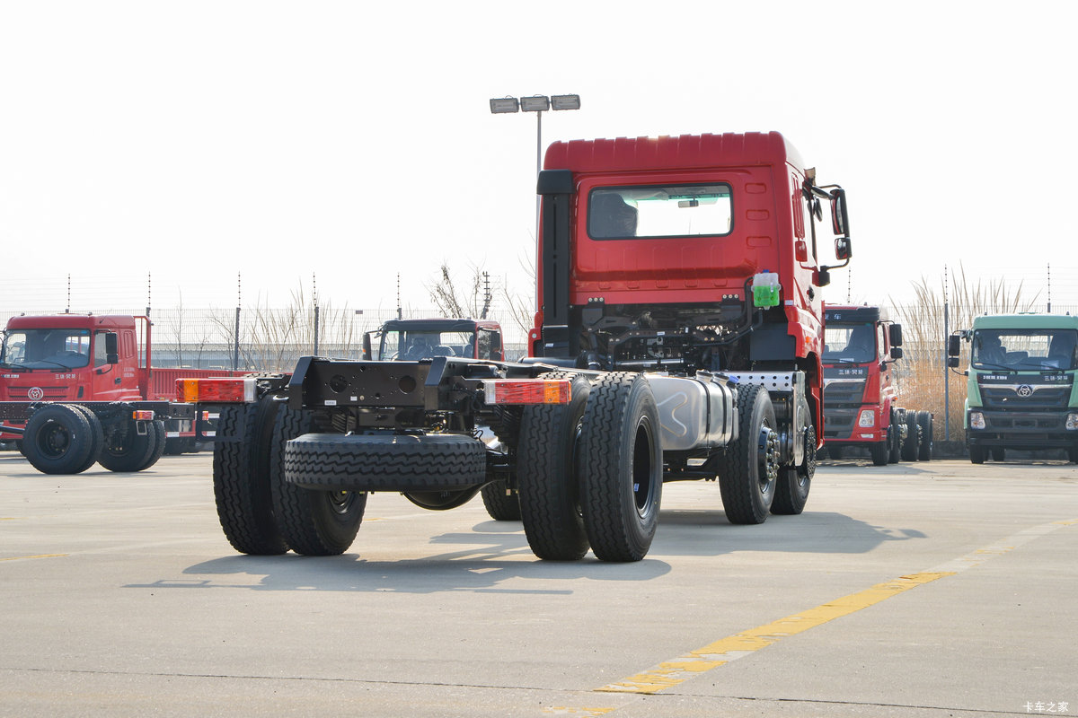 ʮͨ  6.2L 270 6X2 ʿ10 6.8жۣ                                                