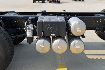 ʮͨ  ʰ 5.1L 260 8X2 ʿ10 6жͼƬ