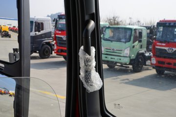 ����ʮͨ �´��� 4.3L���� 240���� 4X2 ��ʿ��10�� 4����ж��ͼƬ