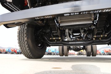 ����ʮͨ �´��� 4.3L���� 240���� 4X2 ��ʿ��10�� 4����ж��ͼƬ