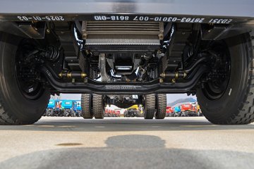 ����ʮͨ �´��� 4.3L���� 240���� 4X2 ��ʿ��10�� 4����ж��ͼƬ