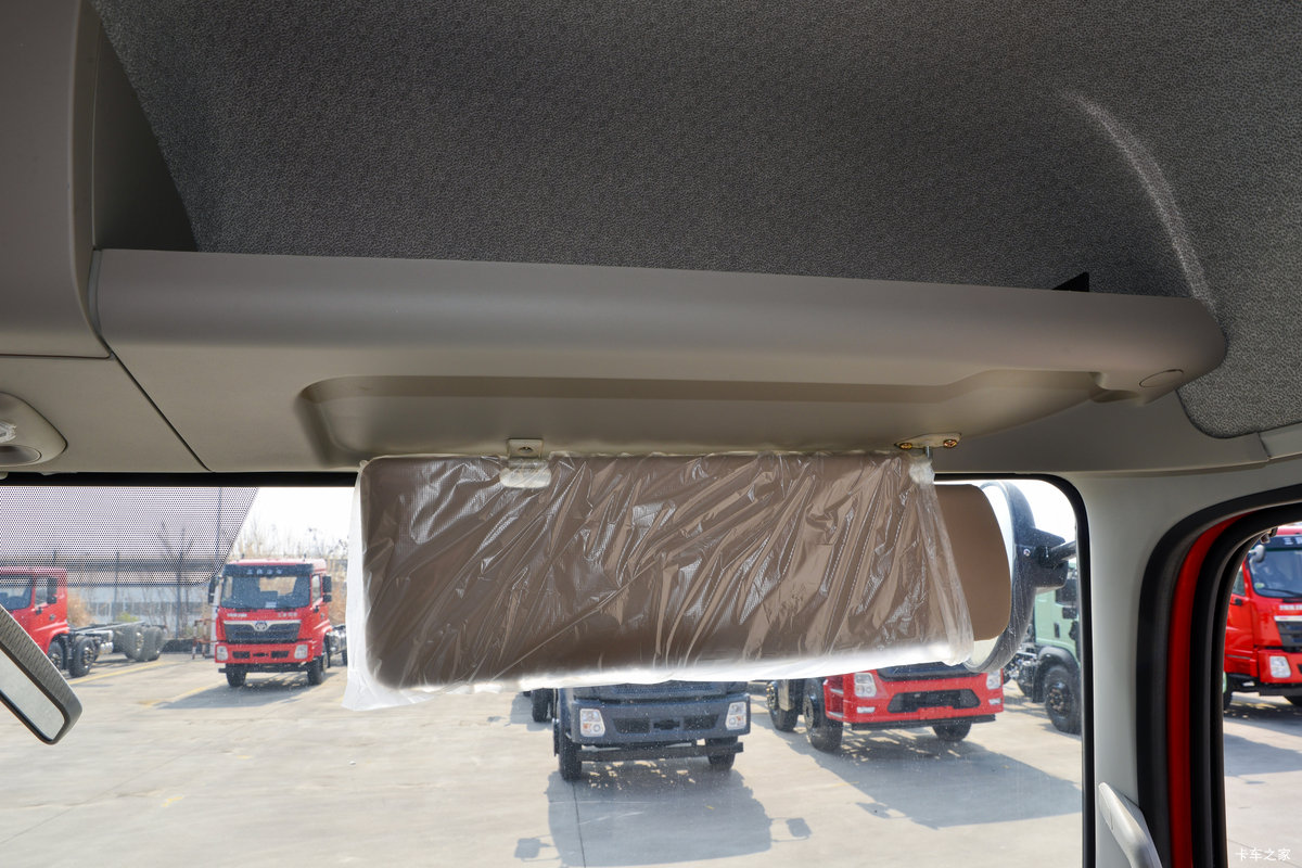 ʮͨ  6.2L 200 4X2 ʿ8 6.75ػʻ                                               