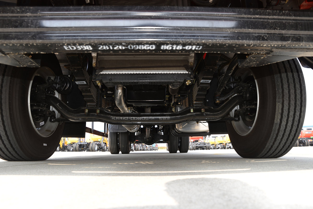 ʮͨ  6.2L 200 4X2 ʿ8 6.75ػ                                                