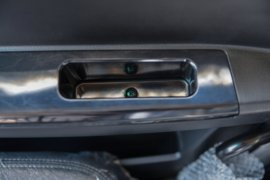 小芈&nbsp;电动载货车驾驶室图片